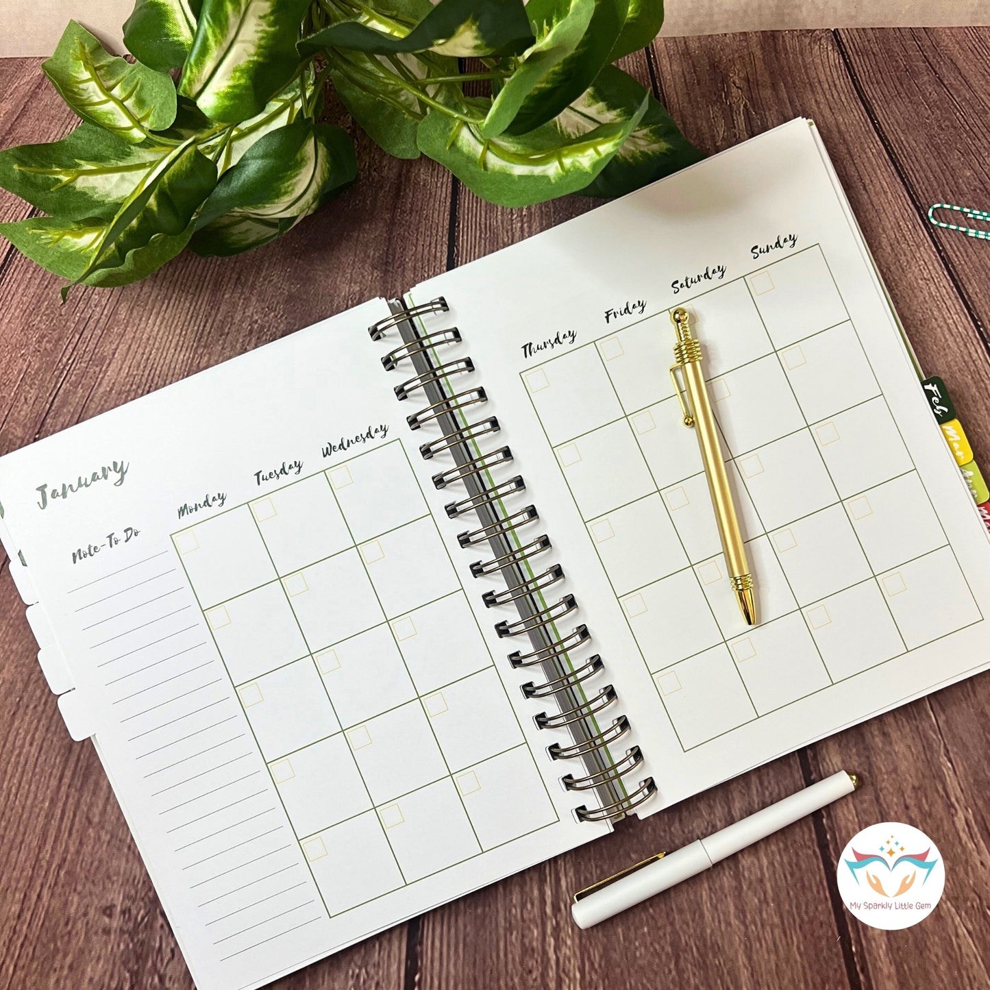 Undated Green Leaves Teacher Planner